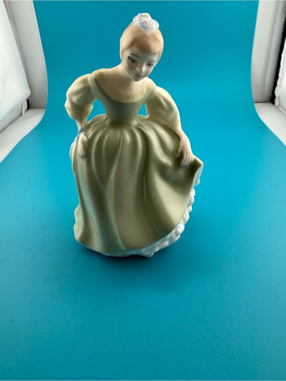 Royal Doulton Fair Maiden HN2211 Figurine Green Dress Bone China England 1966
